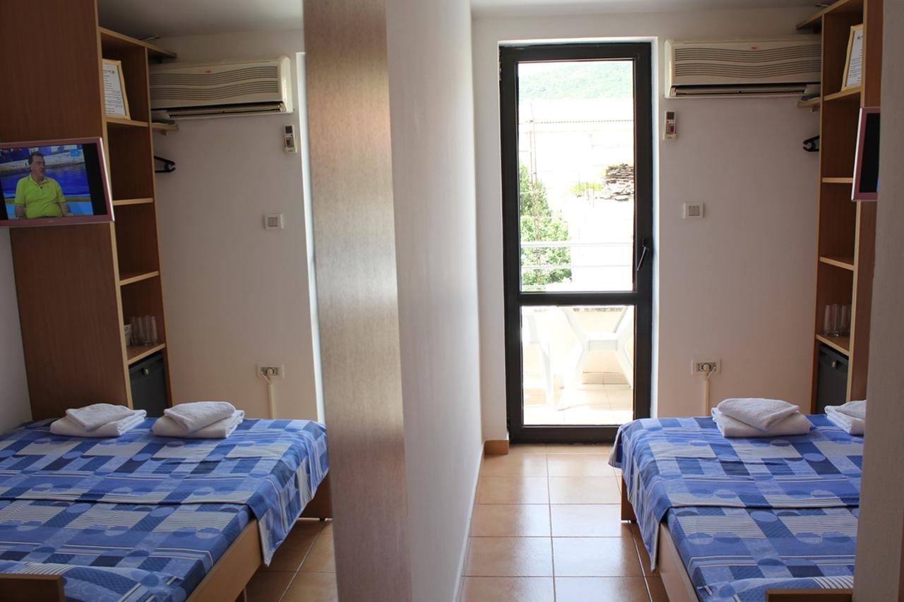 Apartments Mare Budva Habitación foto