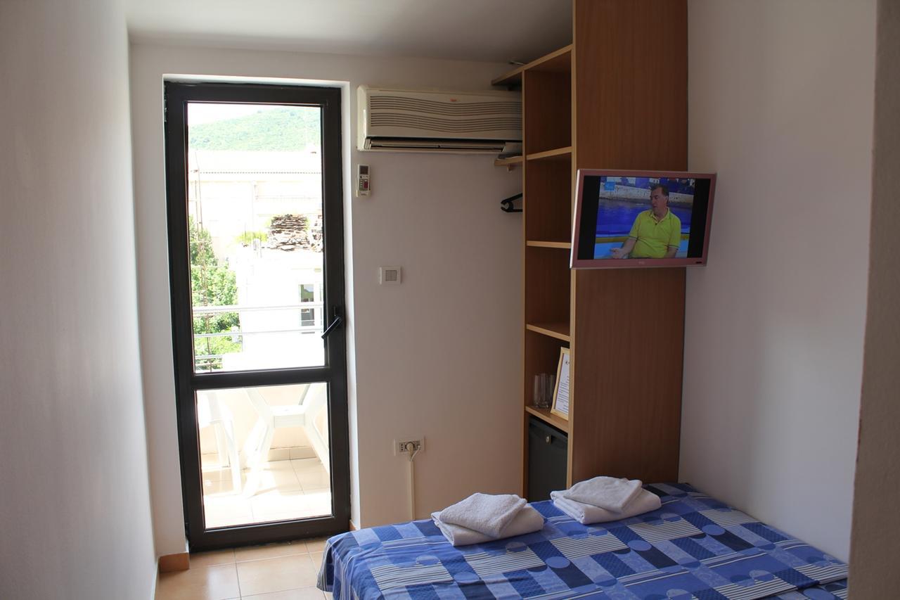 Apartments Mare Budva Habitación foto